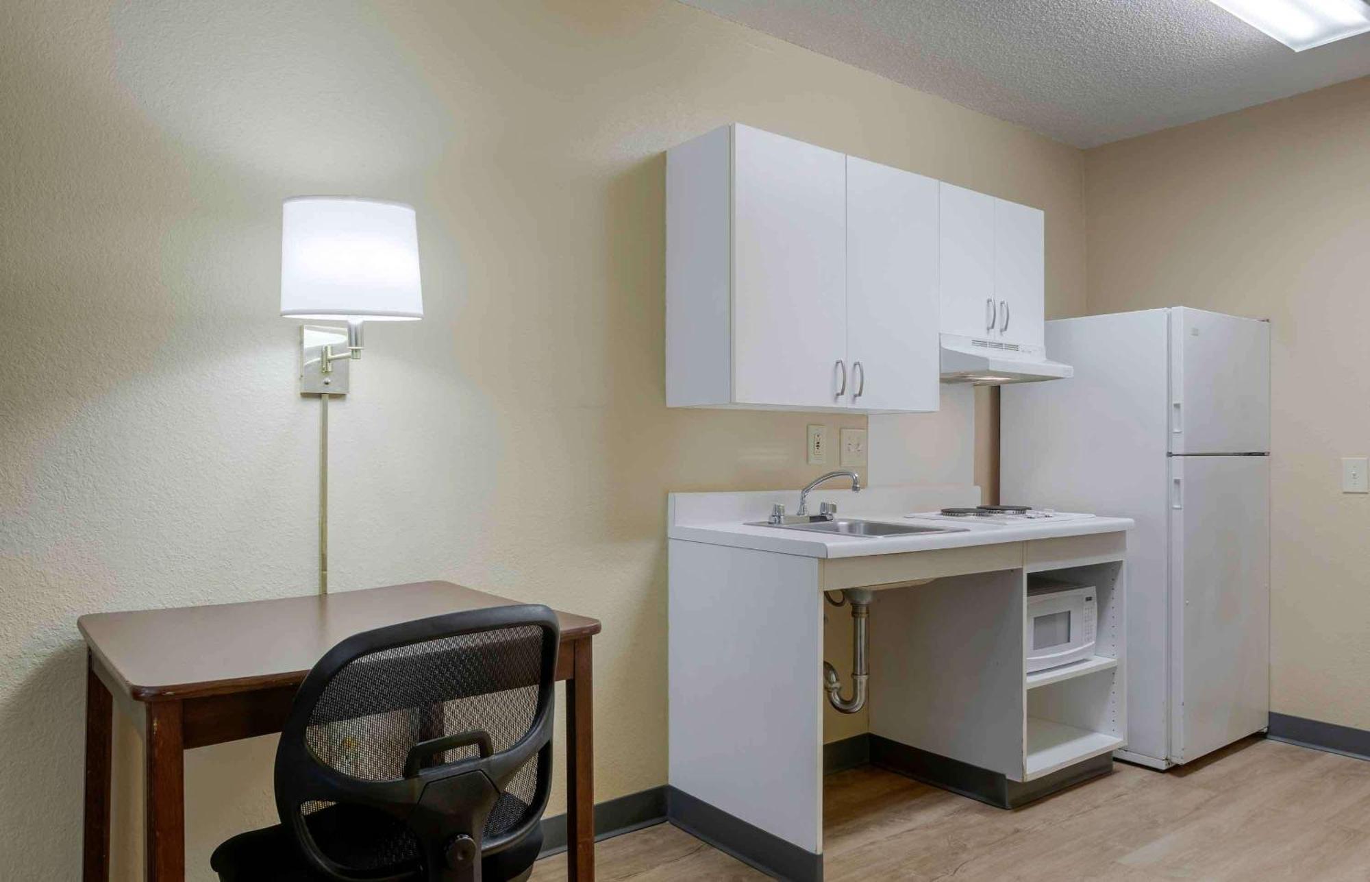 Extended America - - I-10 West - Citycentre Hotel Houston