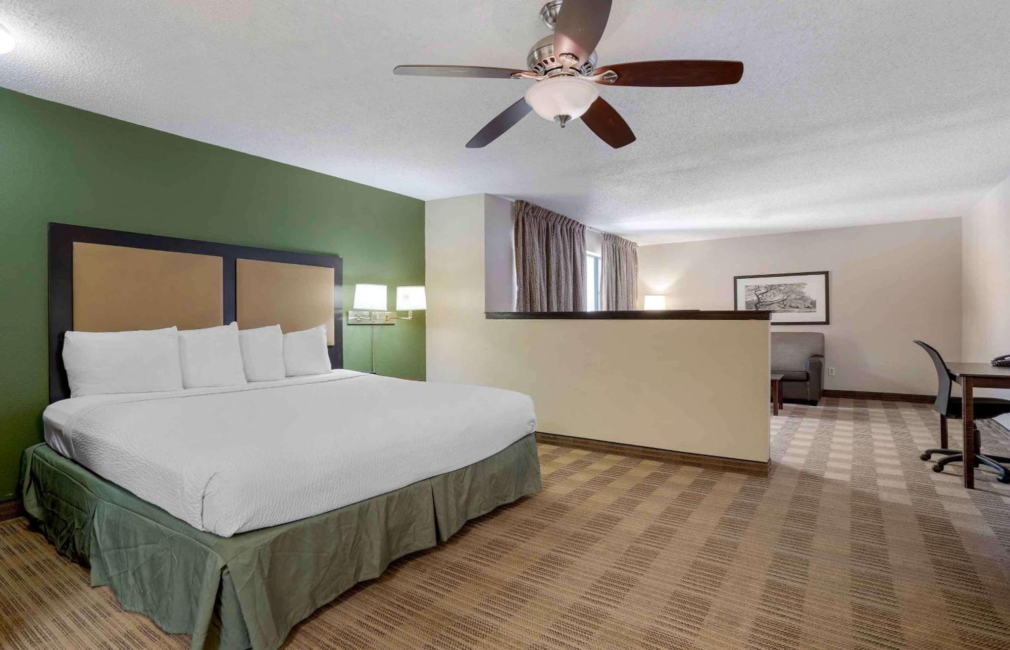 Extended America - - I-10 West - Citycentre Hotel