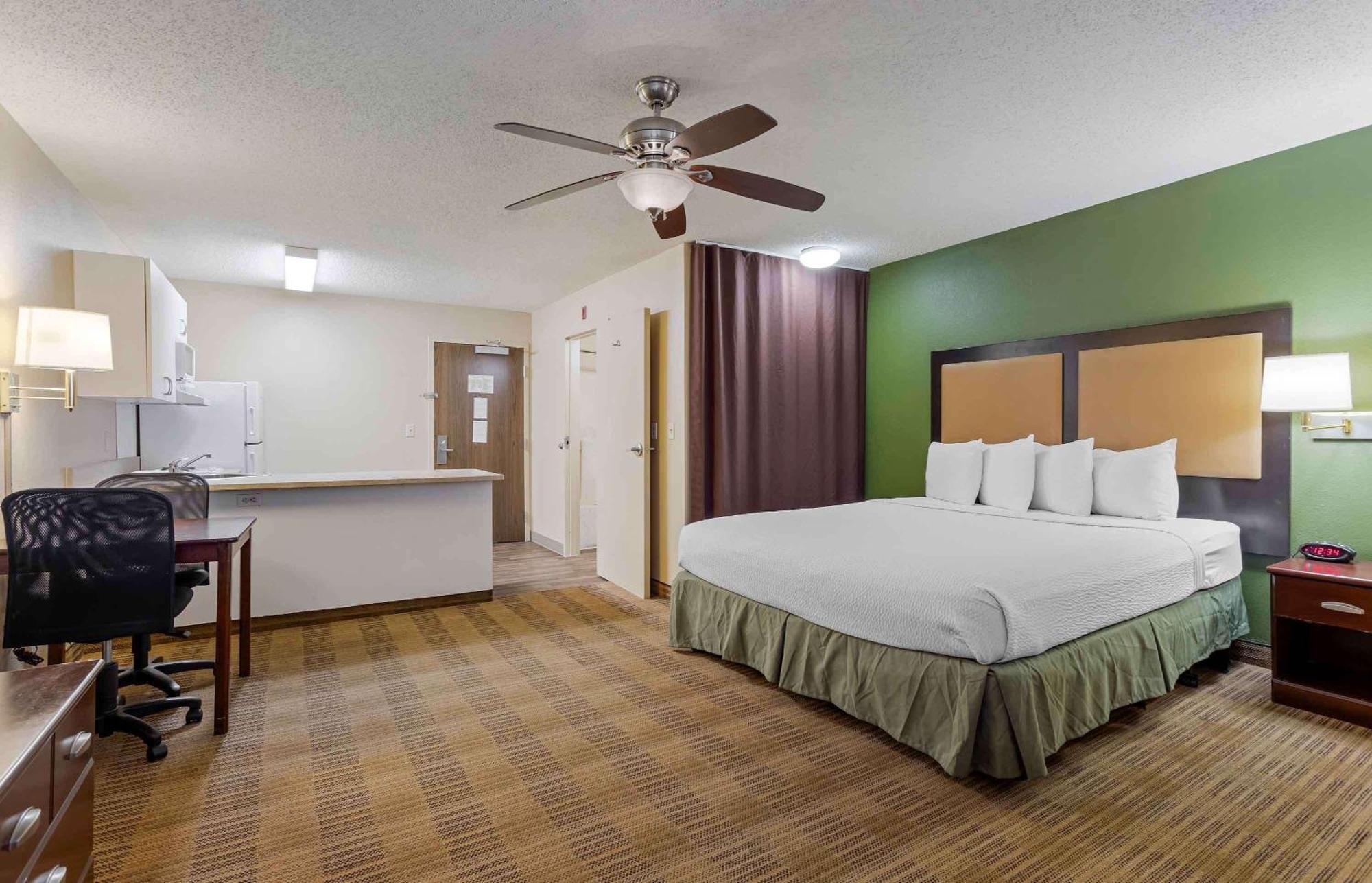 Extended America - - I-10 West - Citycentre Hotel 2*